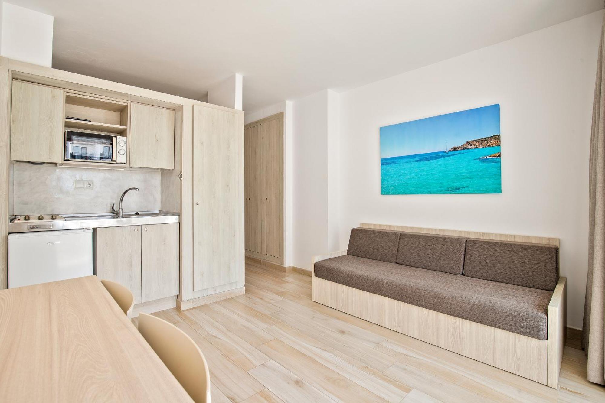 Sunside Ibiza Studios - Only Adults- Formerly Known As Central Park San Antonio  Exteriör bild