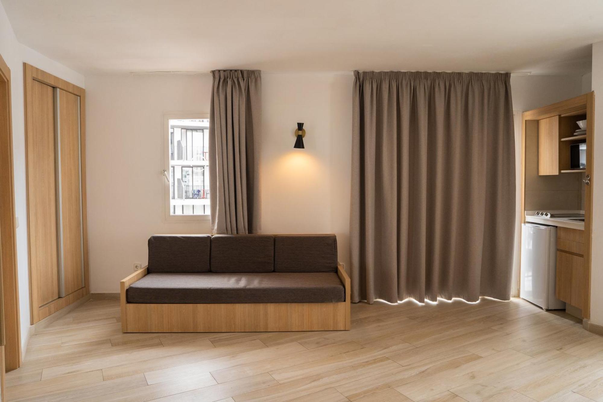 Sunside Ibiza Studios - Only Adults- Formerly Known As Central Park San Antonio  Exteriör bild